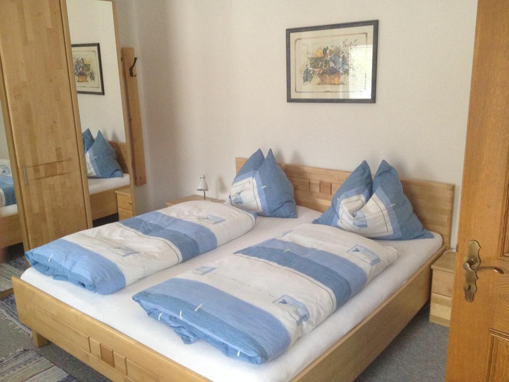 Haus Barbara Breuer Apartamento Neukirchen am Großvenediger Quarto foto