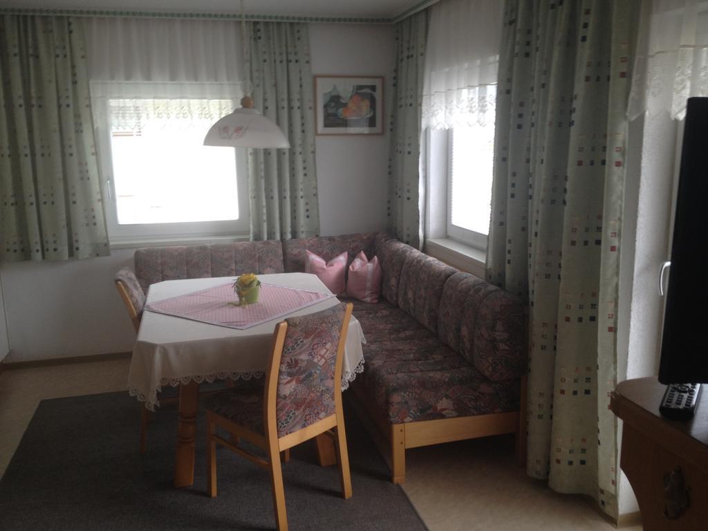 Haus Barbara Breuer Apartamento Neukirchen am Großvenediger Quarto foto