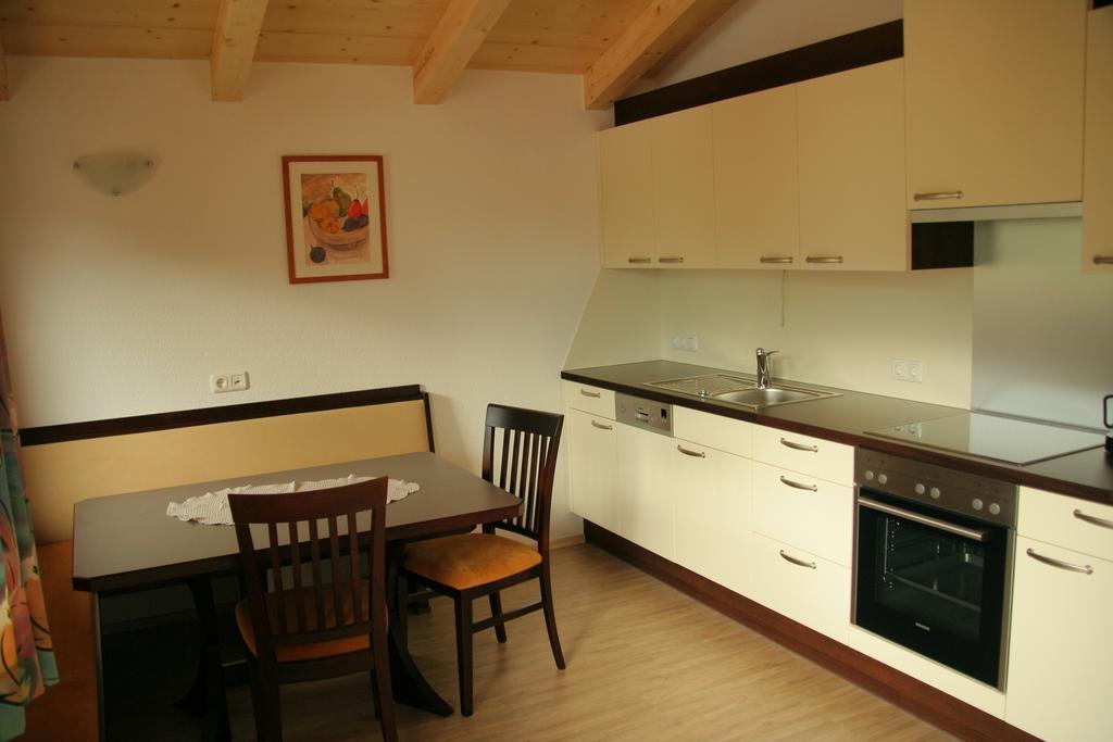 Haus Barbara Breuer Apartamento Neukirchen am Großvenediger Quarto foto
