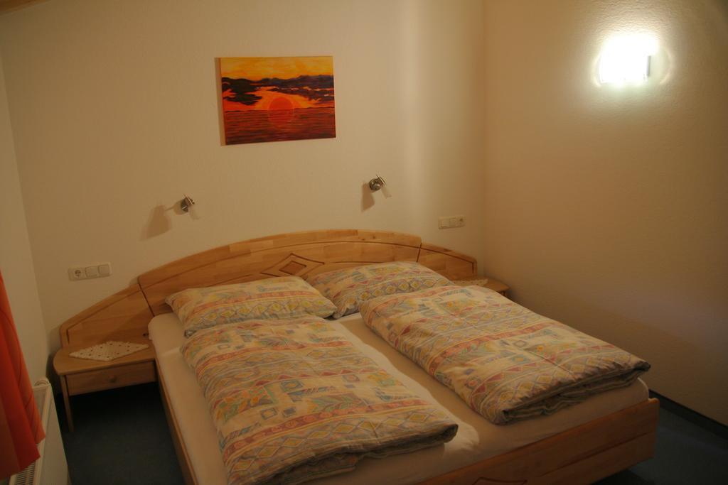 Haus Barbara Breuer Apartamento Neukirchen am Großvenediger Quarto foto